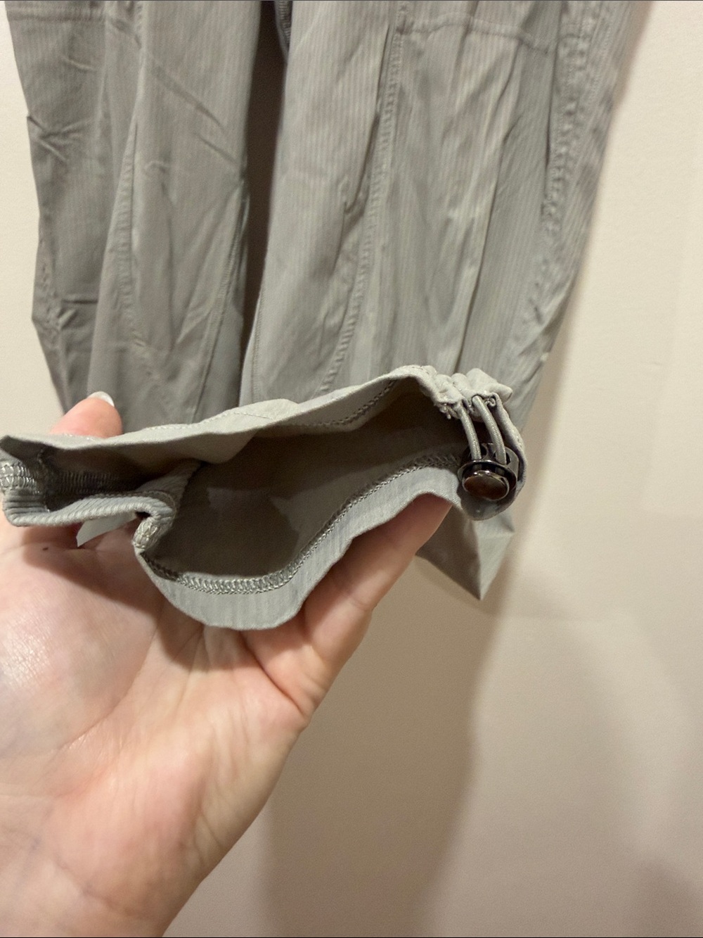 Lululemon Dance Studio Mid-Rise Cropped Pant in Warm Ash Grey size 4 - Picture 6 of 13